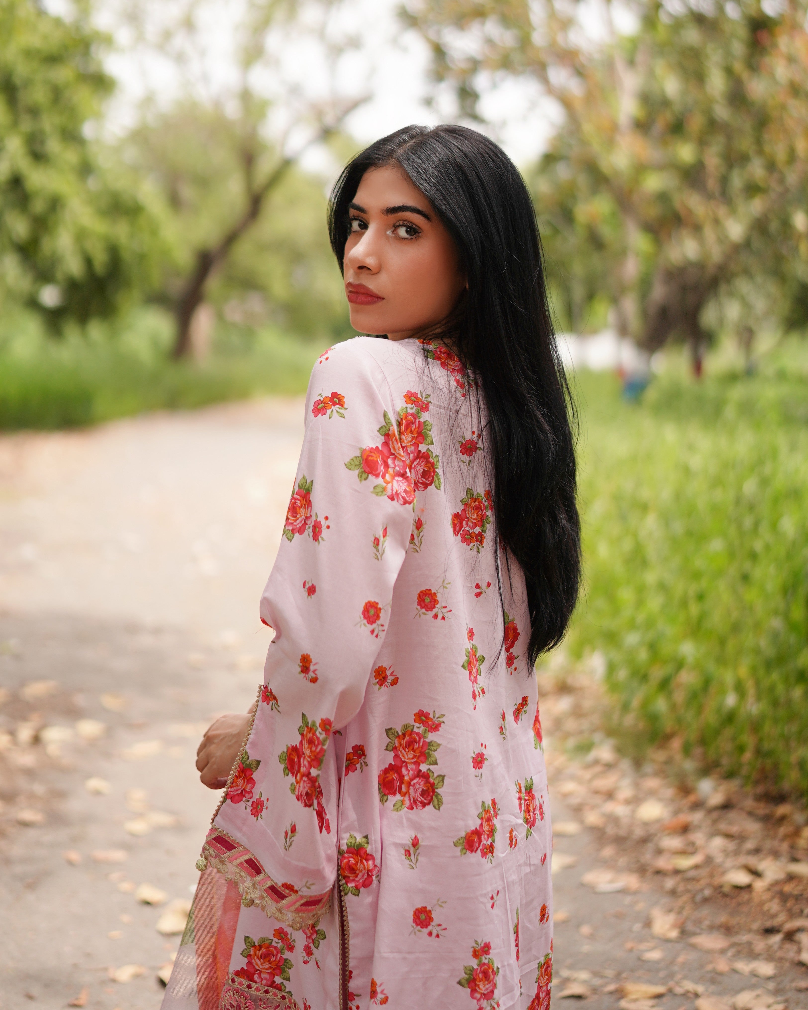 3 Piece Unstitched - Premium Lawn Light Pink Suit