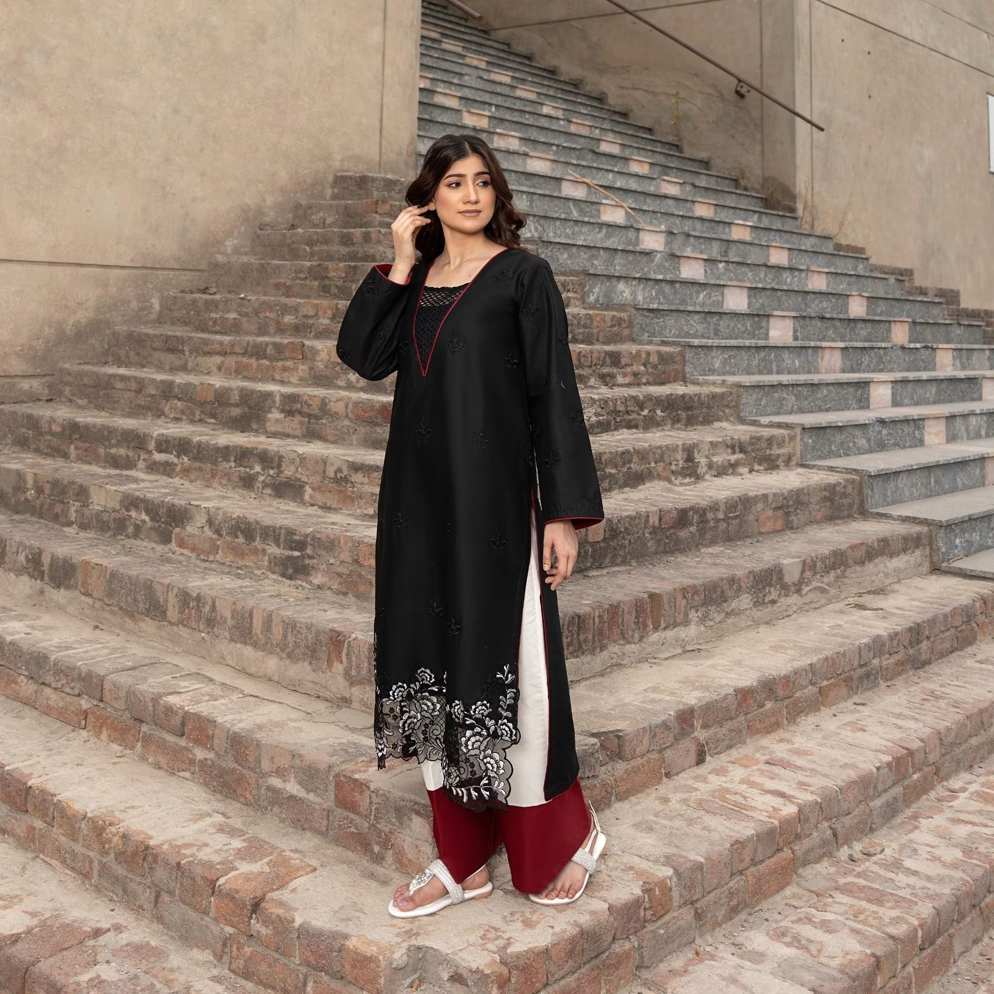 Noir Elegance - Abeer Rasheed
