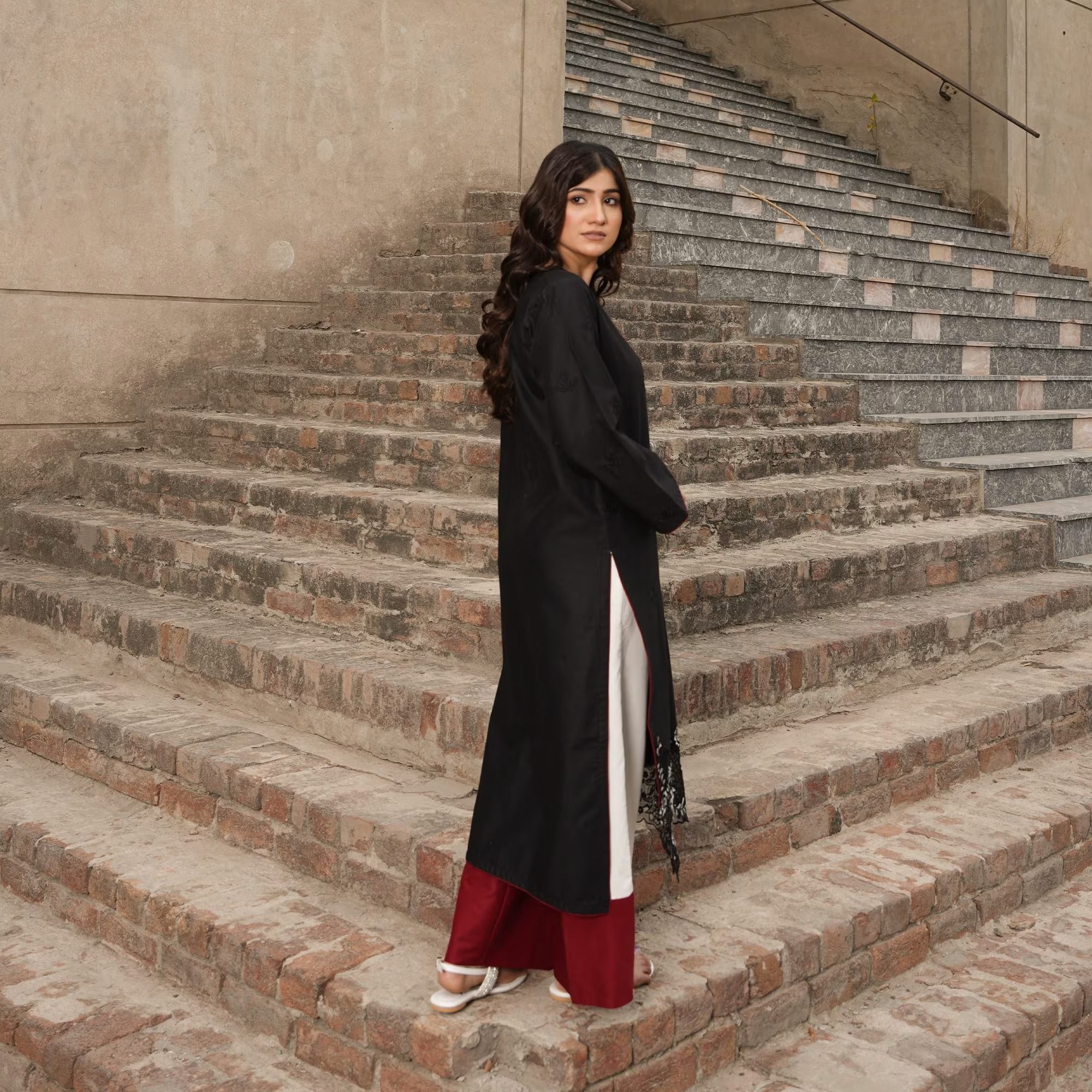 Noir Elegance - Abeer Rasheed